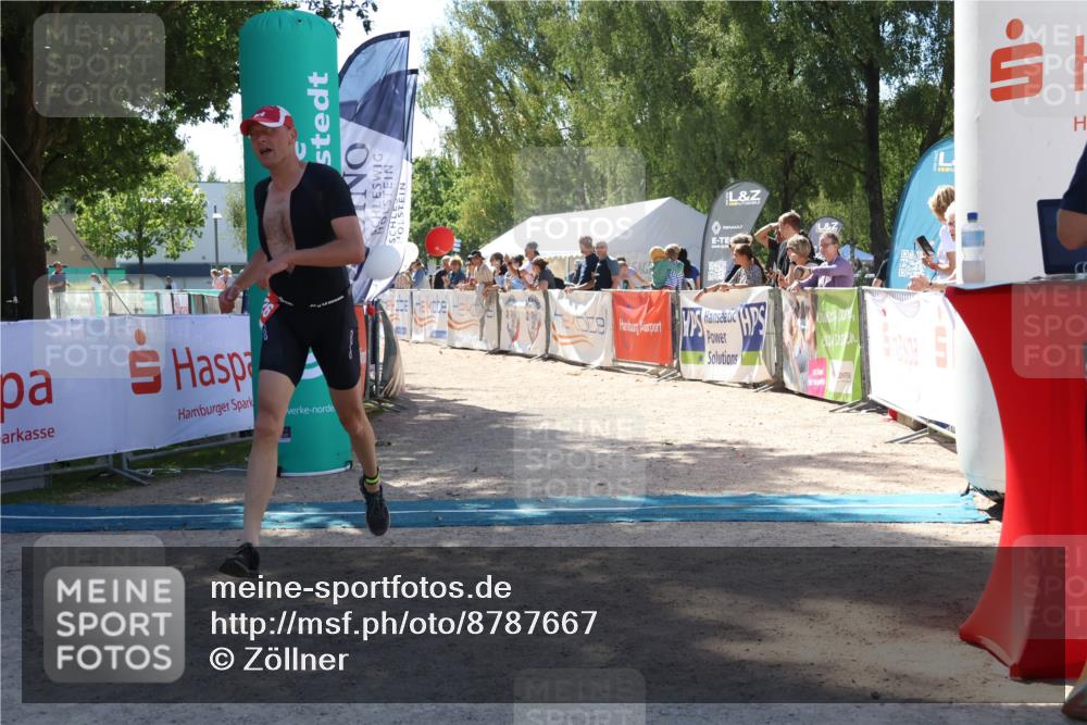 07.09.2025 - 19. Norderstedt Triathlon Zöllner http://msf.ph/oto/8787667 07.09.2025 13:36:33 Ziel 1326 meine-sportfotos.de