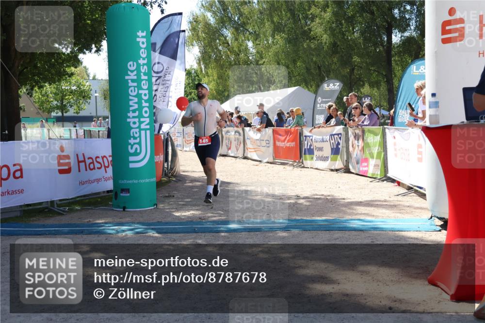 07.09.2025 - 19. Norderstedt Triathlon Zöllner http://msf.ph/oto/8787678 07.09.2025 13:36:38 Ziel 145, 1326 meine-sportfotos.de