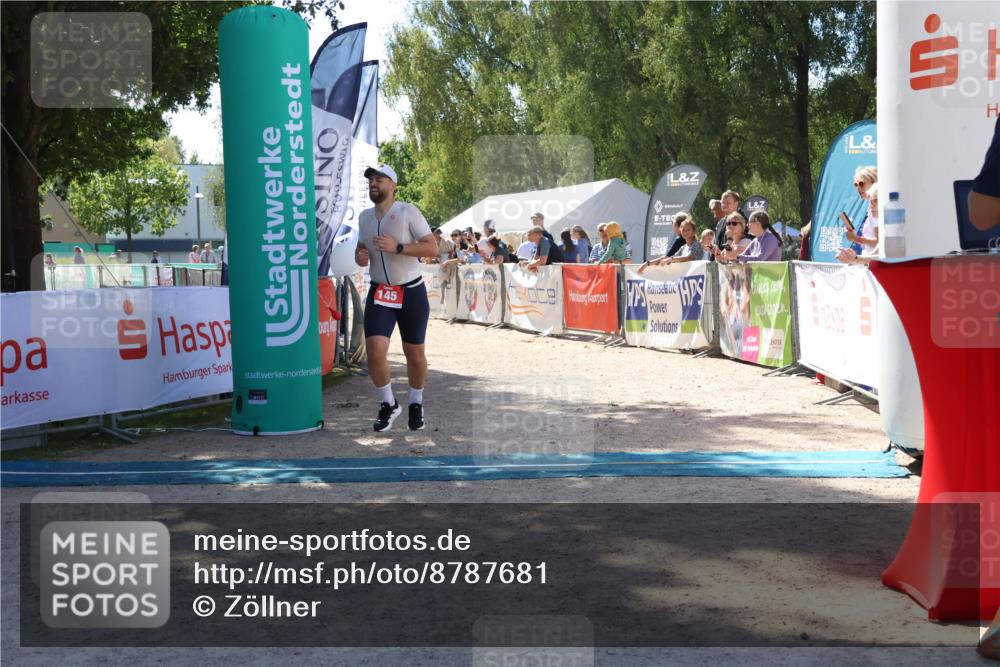 07.09.2025 - 19. Norderstedt Triathlon Zöllner http://msf.ph/oto/8787681 07.09.2025 13:36:38 Ziel 145, 1326 meine-sportfotos.de