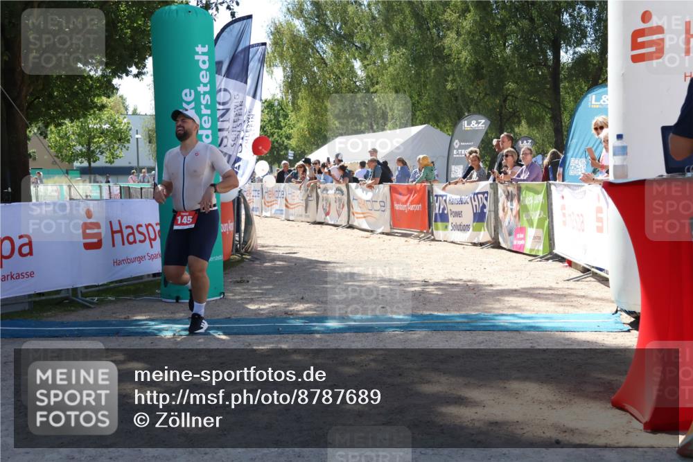 07.09.2025 - 19. Norderstedt Triathlon Zöllner http://msf.ph/oto/8787689 07.09.2025 13:36:39 Ziel 145, 1326 meine-sportfotos.de