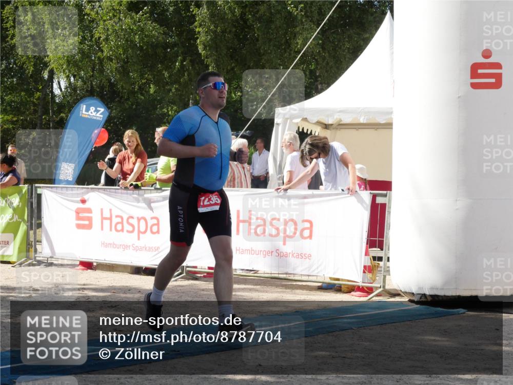 07.09.2025 - 19. Norderstedt Triathlon Zöllner http://msf.ph/oto/8787704 07.09.2025 13:29:24 Ziel 1235 meine-sportfotos.de