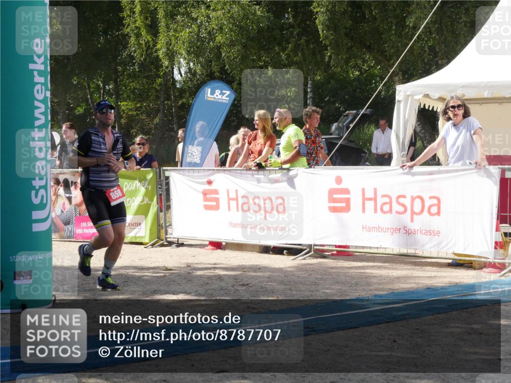 07.09.2025 - 19. Norderstedt Triathlon Zöllner http://msf.ph/oto/8787707 07.09.2025 13:29:30 Ziel 858, 1235 meine-sportfotos.de
