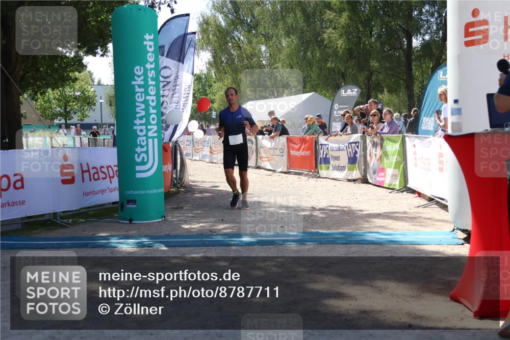 07.09.2025 - 19. Norderstedt Triathlon Zöllner http://msf.ph/oto/8787711 07.09.2025 13:36:44 Ziel 145, 222 meine-sportfotos.de