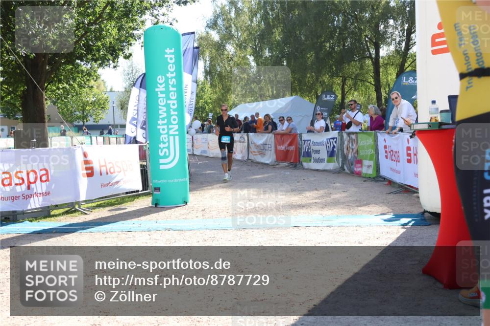 07.09.2025 - 19. Norderstedt Triathlon Zöllner http://msf.ph/oto/8787729 07.09.2025 15:59:07 Ziel 428 meine-sportfotos.de