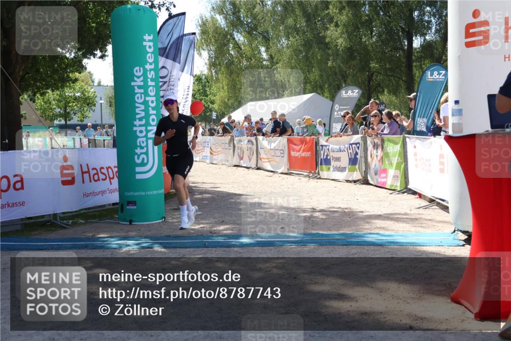 07.09.2025 - 19. Norderstedt Triathlon Zöllner http://msf.ph/oto/8787743 07.09.2025 13:36:52 Ziel 718 meine-sportfotos.de