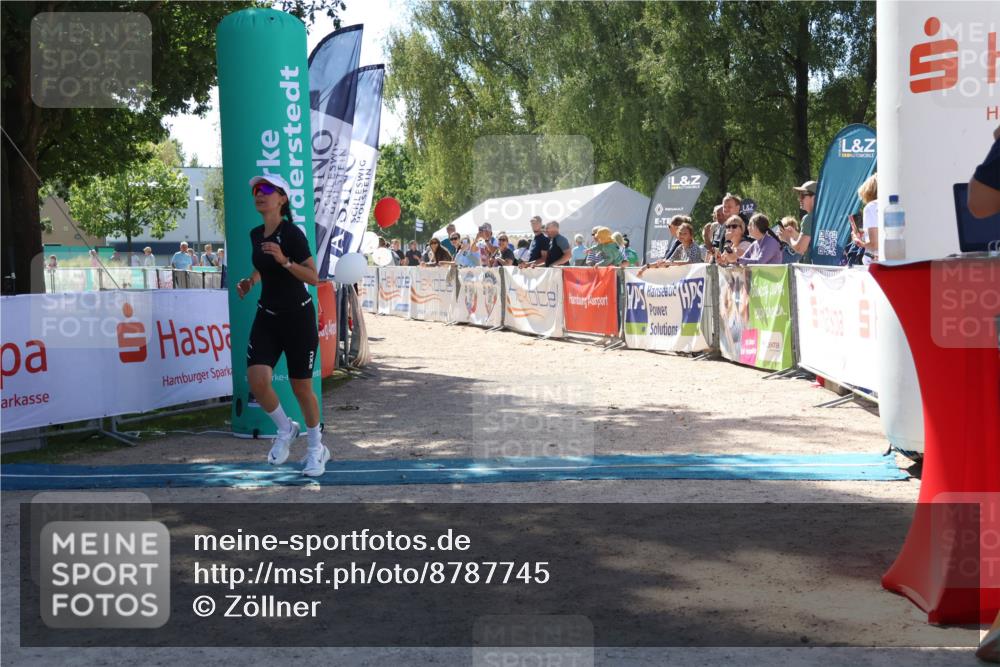 07.09.2025 - 19. Norderstedt Triathlon Zöllner http://msf.ph/oto/8787745 07.09.2025 13:36:53 Ziel 277, 718 meine-sportfotos.de