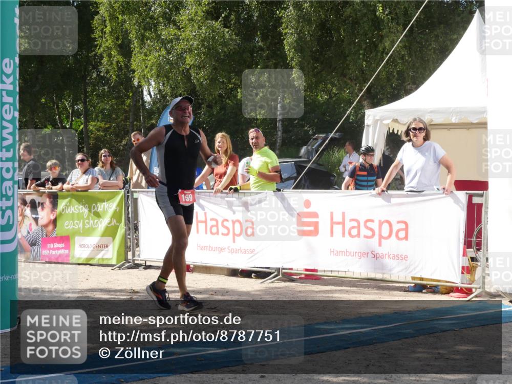 07.09.2025 - 19. Norderstedt Triathlon Zöllner http://msf.ph/oto/8787751 07.09.2025 13:29:59 Ziel 159, 1345 meine-sportfotos.de
