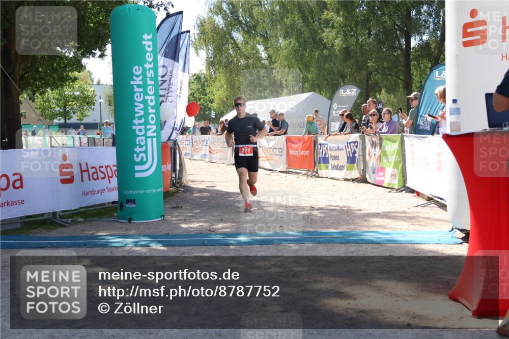 07.09.2025 - 19. Norderstedt Triathlon Zöllner http://msf.ph/oto/8787752 07.09.2025 13:36:56 Ziel 277, 718 meine-sportfotos.de