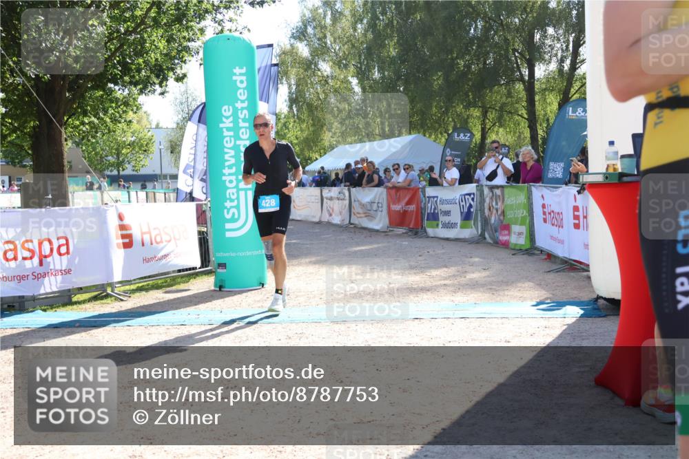 07.09.2025 - 19. Norderstedt Triathlon Zöllner http://msf.ph/oto/8787753 07.09.2025 15:59:10 Ziel 428 meine-sportfotos.de