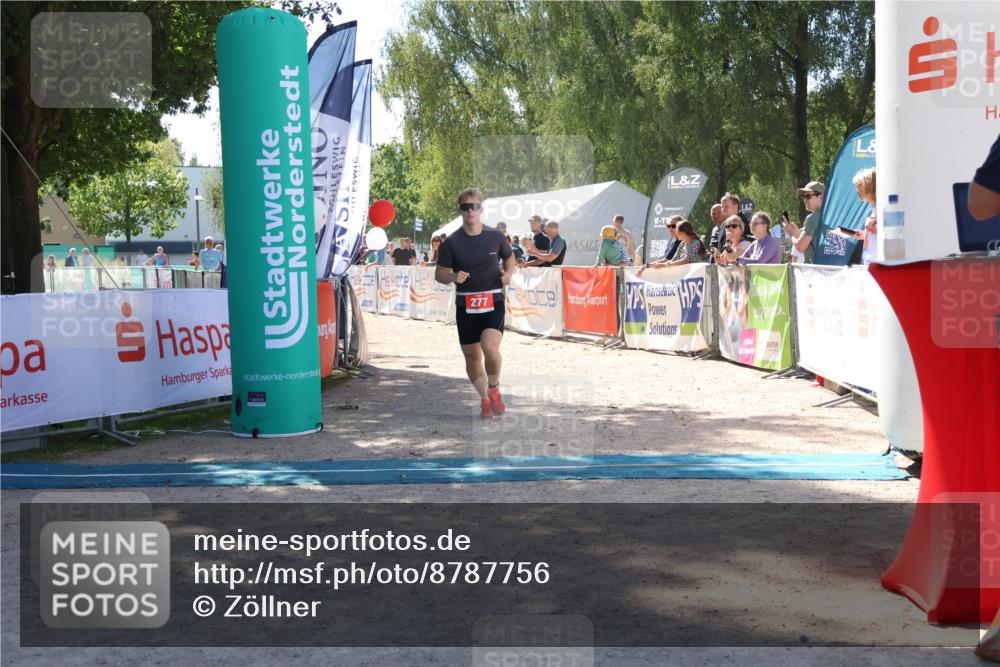 07.09.2025 - 19. Norderstedt Triathlon Zöllner http://msf.ph/oto/8787756 07.09.2025 13:36:57 Ziel 277, 718 meine-sportfotos.de