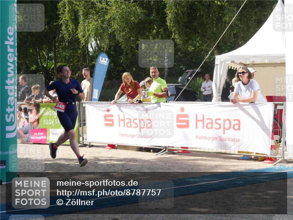 07.09.2025 - 19. Norderstedt Triathlon Zöllner http://msf.ph/oto/8787757 07.09.2025 13:30:04 Ziel 159, 1345, 1391 meine-sportfotos.de