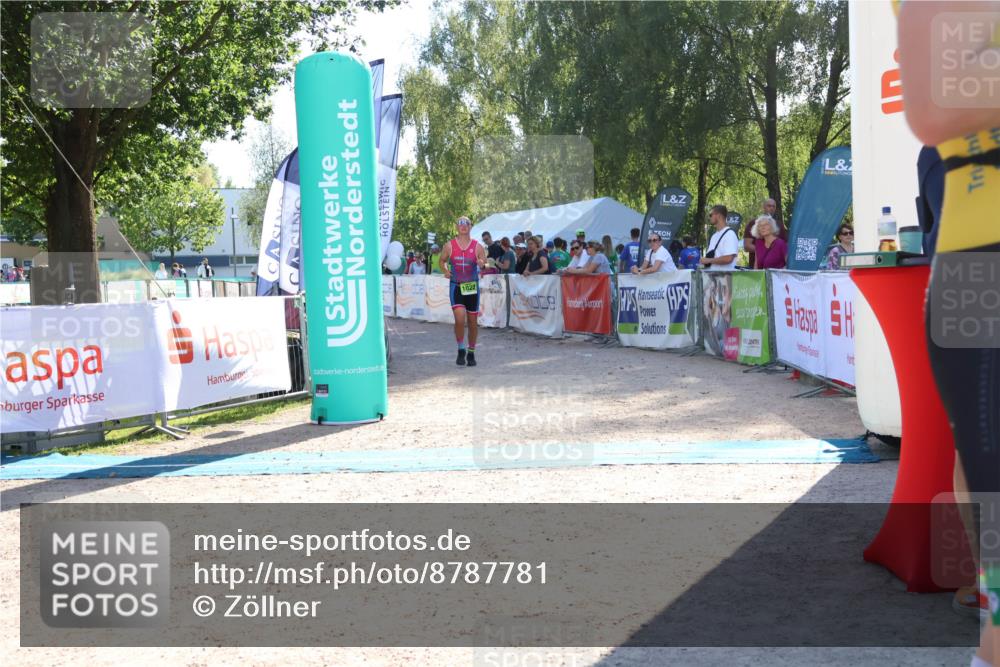 07.09.2025 - 19. Norderstedt Triathlon Zöllner http://msf.ph/oto/8787781 07.09.2025 15:59:27 Ziel 1022 meine-sportfotos.de