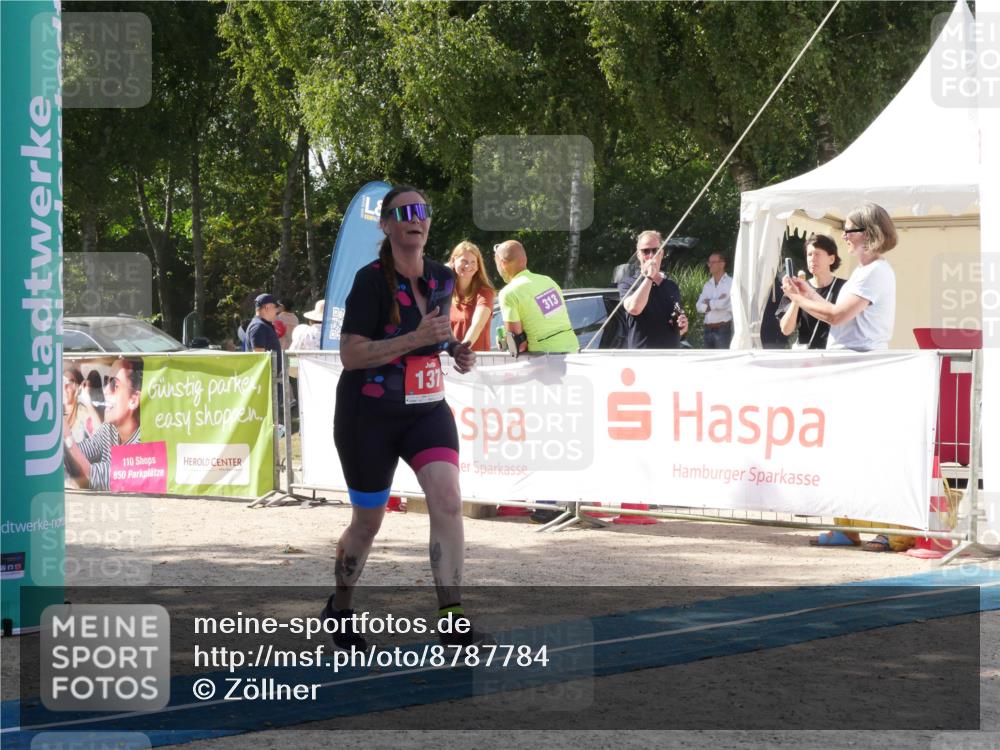 07.09.2025 - 19. Norderstedt Triathlon Zöllner http://msf.ph/oto/8787784 07.09.2025 13:30:51 Ziel 137 meine-sportfotos.de