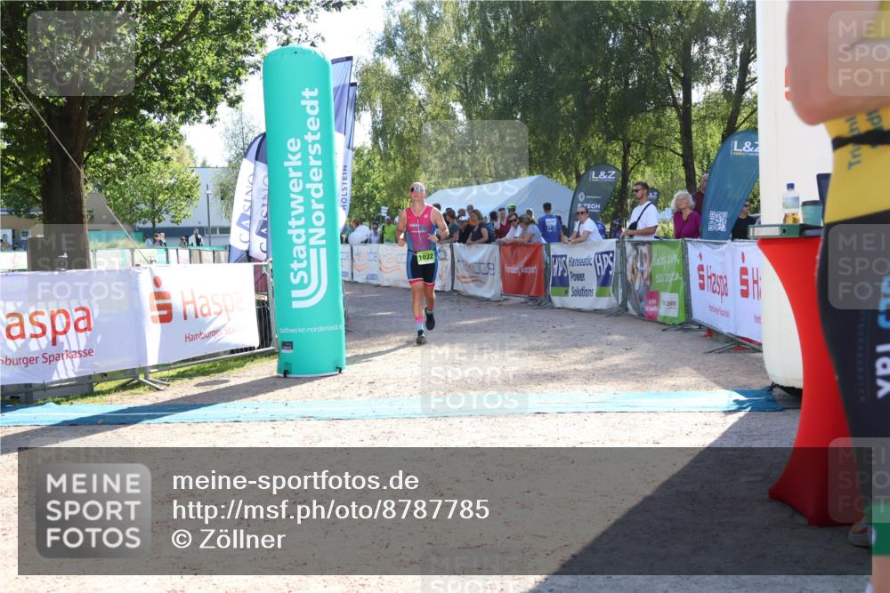 07.09.2025 - 19. Norderstedt Triathlon Zöllner http://msf.ph/oto/8787785 07.09.2025 15:59:28 Ziel 1022 meine-sportfotos.de