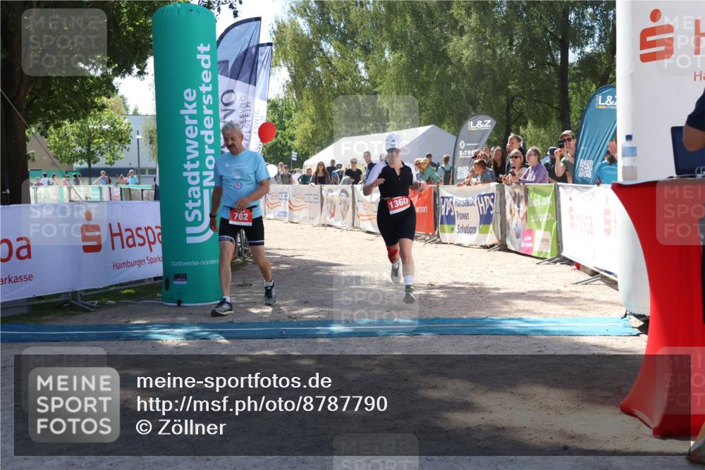 07.09.2025 - 19. Norderstedt Triathlon Zöllner http://msf.ph/oto/8787790 07.09.2025 13:37:21 Ziel 762, 1360 meine-sportfotos.de