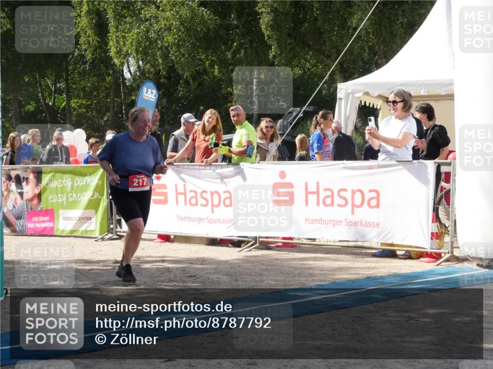 07.09.2025 - 19. Norderstedt Triathlon Zöllner http://msf.ph/oto/8787792 07.09.2025 13:31:08 Ziel 217 meine-sportfotos.de