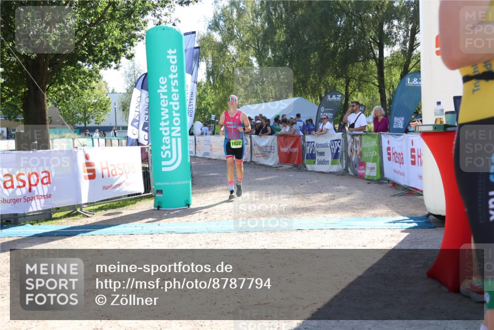 07.09.2025 - 19. Norderstedt Triathlon Zöllner http://msf.ph/oto/8787794 07.09.2025 15:59:28 Ziel 1022 meine-sportfotos.de