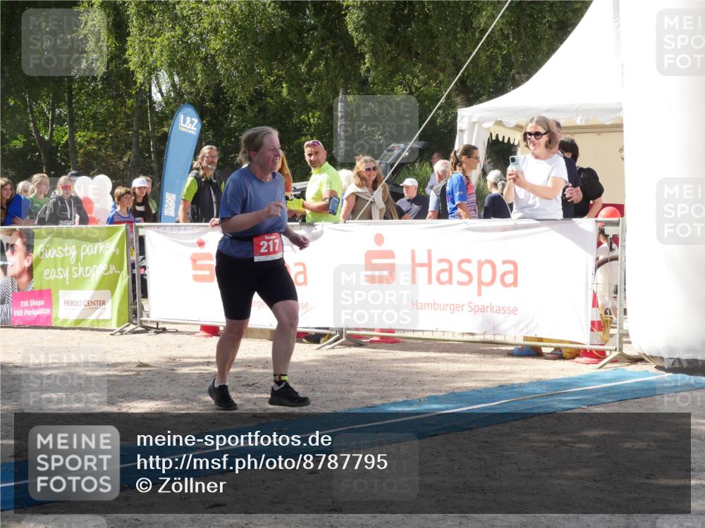 07.09.2025 - 19. Norderstedt Triathlon Zöllner http://msf.ph/oto/8787795 07.09.2025 13:31:09 Ziel 217 meine-sportfotos.de