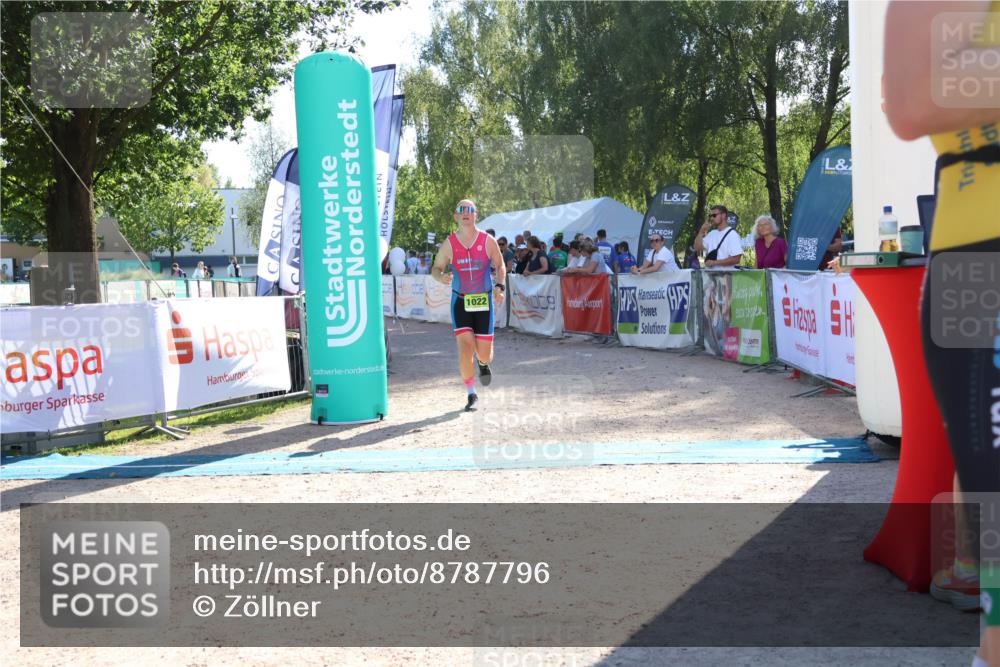 07.09.2025 - 19. Norderstedt Triathlon Zöllner http://msf.ph/oto/8787796 07.09.2025 15:59:28 Ziel 1022 meine-sportfotos.de