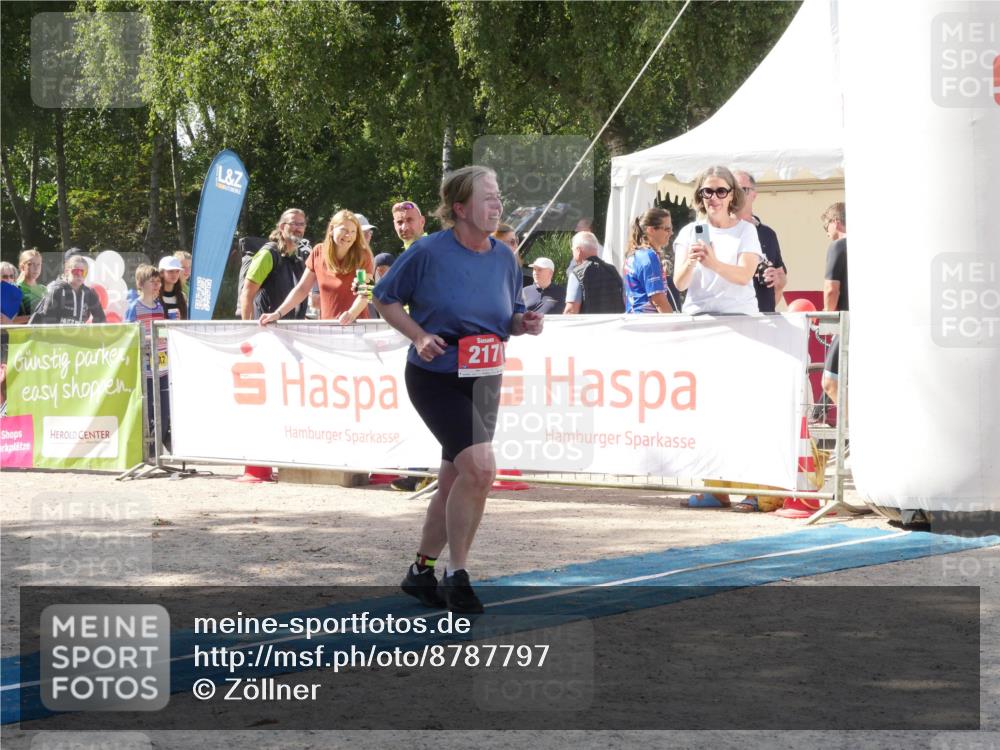 07.09.2025 - 19. Norderstedt Triathlon Zöllner http://msf.ph/oto/8787797 07.09.2025 13:31:09 Ziel 217 meine-sportfotos.de