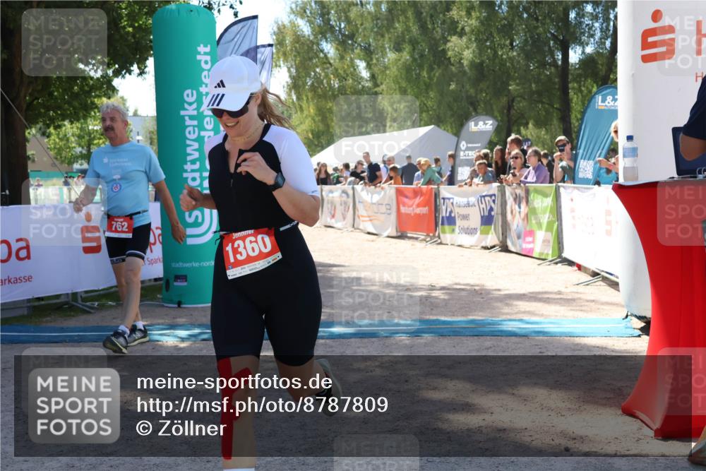 07.09.2025 - 19. Norderstedt Triathlon Zöllner http://msf.ph/oto/8787809 07.09.2025 13:37:22 Ziel 762, 1360 meine-sportfotos.de