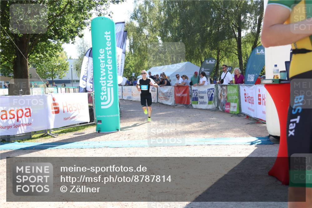 07.09.2025 - 19. Norderstedt Triathlon Zöllner http://msf.ph/oto/8787814 07.09.2025 15:59:44 Ziel 420 meine-sportfotos.de