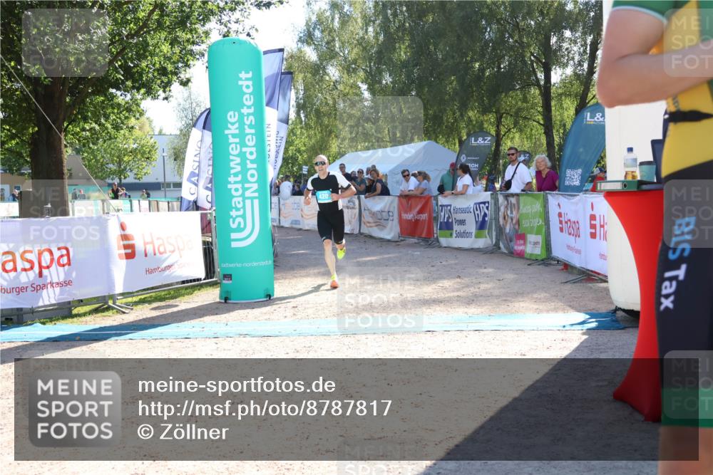 07.09.2025 - 19. Norderstedt Triathlon Zöllner http://msf.ph/oto/8787817 07.09.2025 15:59:44 Ziel 420 meine-sportfotos.de