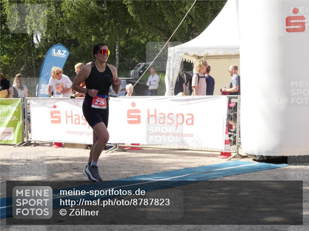 07.09.2025 - 19. Norderstedt Triathlon Zöllner http://msf.ph/oto/8787823 07.09.2025 13:31:37 Ziel 224 meine-sportfotos.de