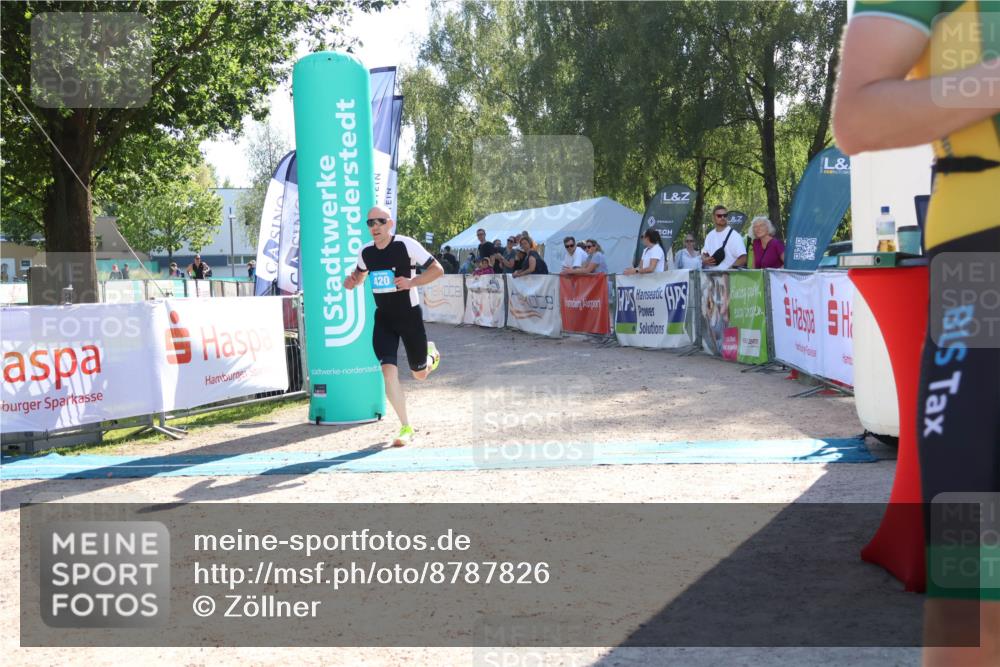 07.09.2025 - 19. Norderstedt Triathlon Zöllner http://msf.ph/oto/8787826 07.09.2025 15:59:44 Ziel 420 meine-sportfotos.de