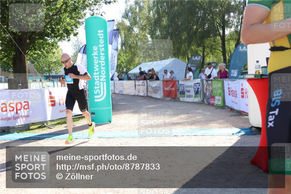 07.09.2025 - 19. Norderstedt Triathlon Zöllner http://msf.ph/oto/8787833 07.09.2025 15:59:45 Ziel 420 meine-sportfotos.de