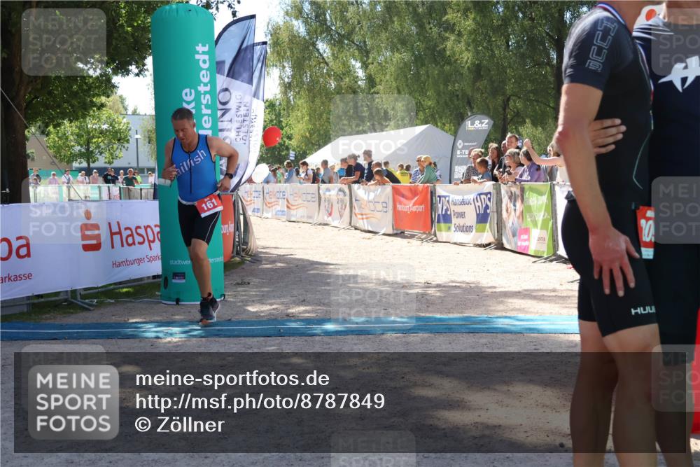 07.09.2025 - 19. Norderstedt Triathlon Zöllner http://msf.ph/oto/8787849 07.09.2025 13:37:46 Ziel 161 meine-sportfotos.de