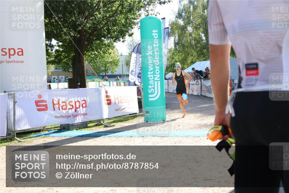 07.09.2025 - 19. Norderstedt Triathlon Zöllner http://msf.ph/oto/8787854 07.09.2025 16:00:13 Ziel 1434 meine-sportfotos.de