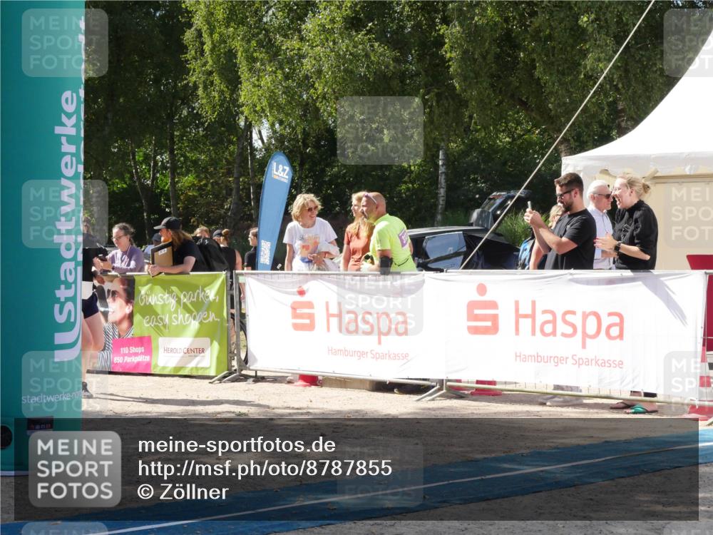 07.09.2025 - 19. Norderstedt Triathlon Zöllner http://msf.ph/oto/8787855 07.09.2025 13:33:22 Ziel 735 meine-sportfotos.de