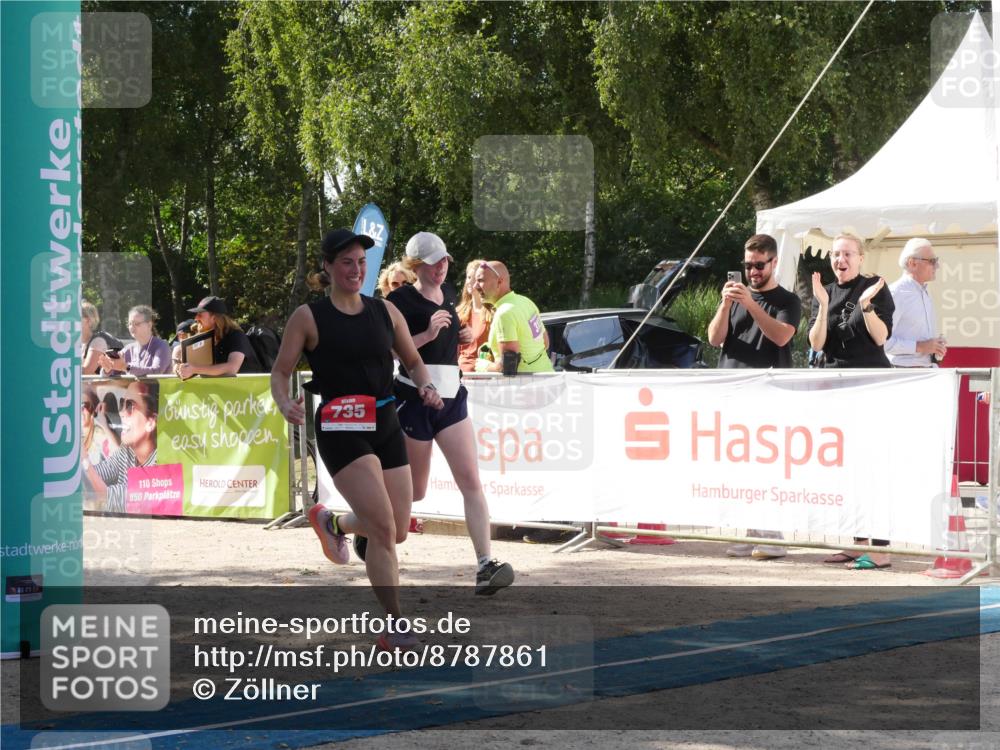 07.09.2025 - 19. Norderstedt Triathlon Zöllner http://msf.ph/oto/8787861 07.09.2025 13:33:23 Ziel 735 meine-sportfotos.de