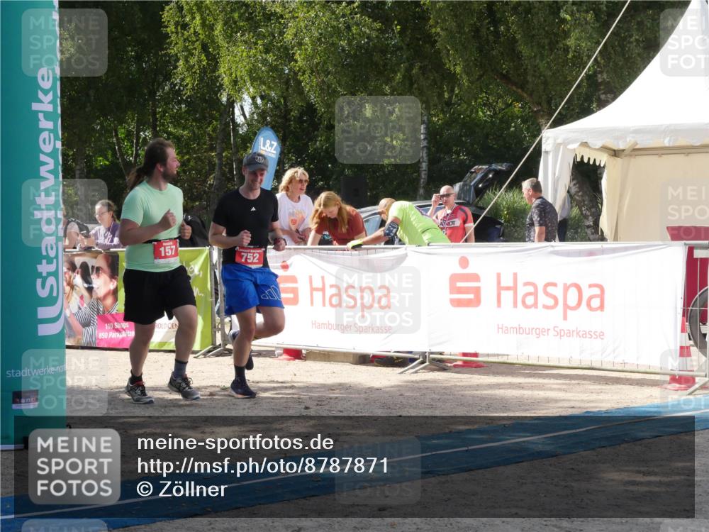 07.09.2025 - 19. Norderstedt Triathlon Zöllner http://msf.ph/oto/8787871 07.09.2025 13:33:34 Ziel 157, 307, 752 meine-sportfotos.de