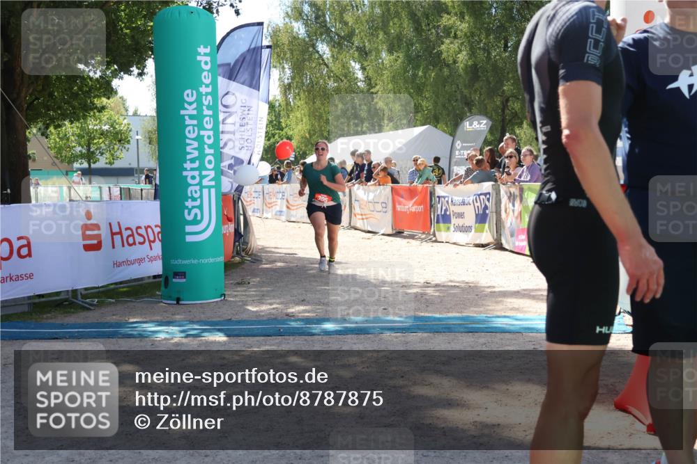 07.09.2025 - 19. Norderstedt Triathlon Zöllner http://msf.ph/oto/8787875 07.09.2025 13:37:53 Ziel 305 meine-sportfotos.de