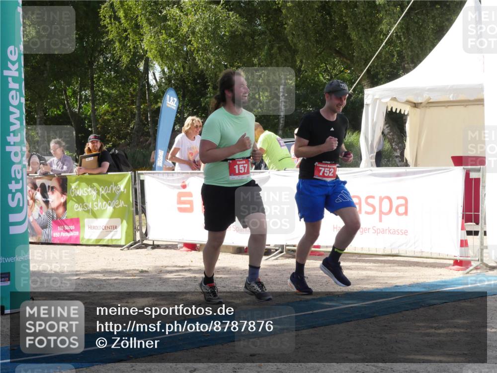 07.09.2025 - 19. Norderstedt Triathlon Zöllner http://msf.ph/oto/8787876 07.09.2025 13:33:35 Ziel 157, 307, 752 meine-sportfotos.de