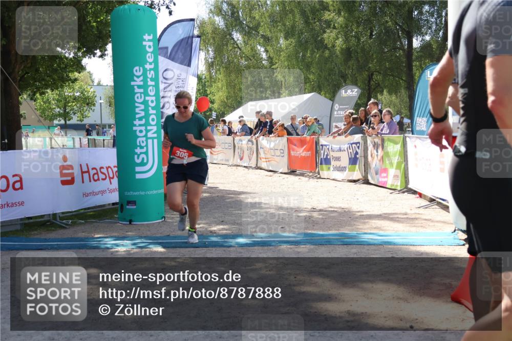 07.09.2025 - 19. Norderstedt Triathlon Zöllner http://msf.ph/oto/8787888 07.09.2025 13:37:54 Ziel 305 meine-sportfotos.de