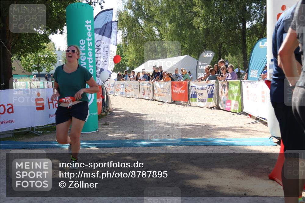 07.09.2025 - 19. Norderstedt Triathlon Zöllner http://msf.ph/oto/8787895 07.09.2025 13:37:55 Ziel 305 meine-sportfotos.de