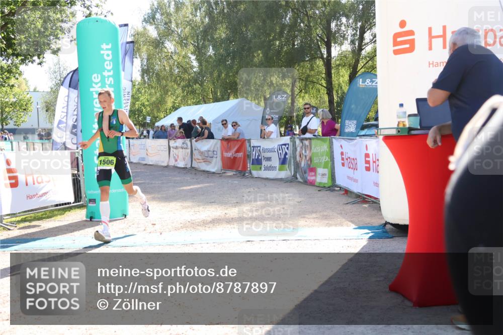 07.09.2025 - 19. Norderstedt Triathlon Zöllner http://msf.ph/oto/8787897 07.09.2025 16:01:05 Ziel 1506 meine-sportfotos.de