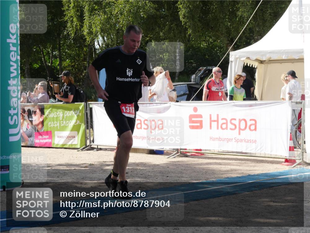 07.09.2025 - 19. Norderstedt Triathlon Zöllner http://msf.ph/oto/8787904 07.09.2025 13:34:01 Ziel 1317 meine-sportfotos.de