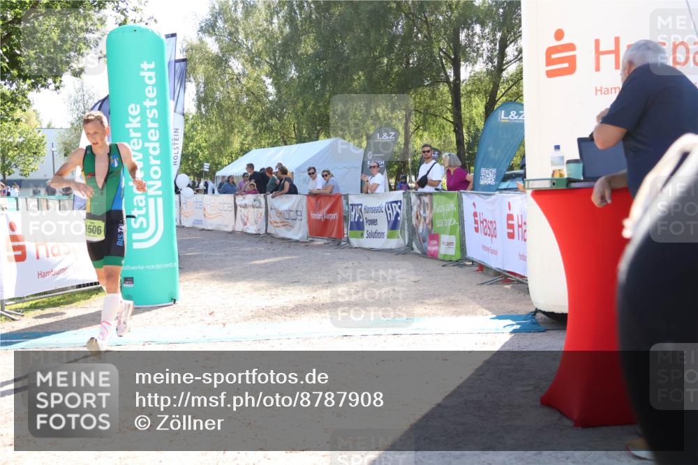 07.09.2025 - 19. Norderstedt Triathlon Zöllner http://msf.ph/oto/8787908 07.09.2025 16:01:05 Ziel 1506 meine-sportfotos.de