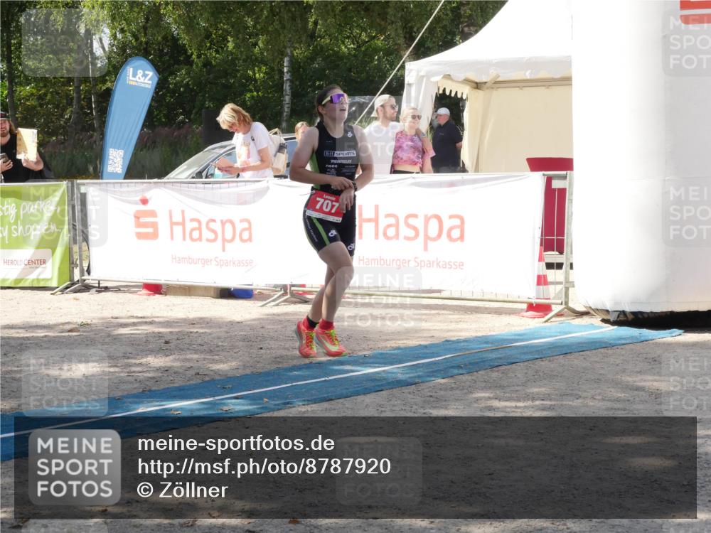 07.09.2025 - 19. Norderstedt Triathlon Zöllner http://msf.ph/oto/8787920 07.09.2025 13:34:12 Ziel 275, 707, 1214 meine-sportfotos.de