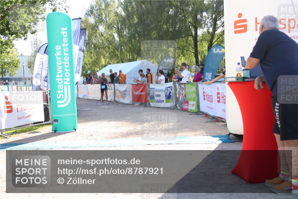 07.09.2025 - 19. Norderstedt Triathlon Zöllner http://msf.ph/oto/8787921 07.09.2025 16:02:08 Ziel 896 meine-sportfotos.de