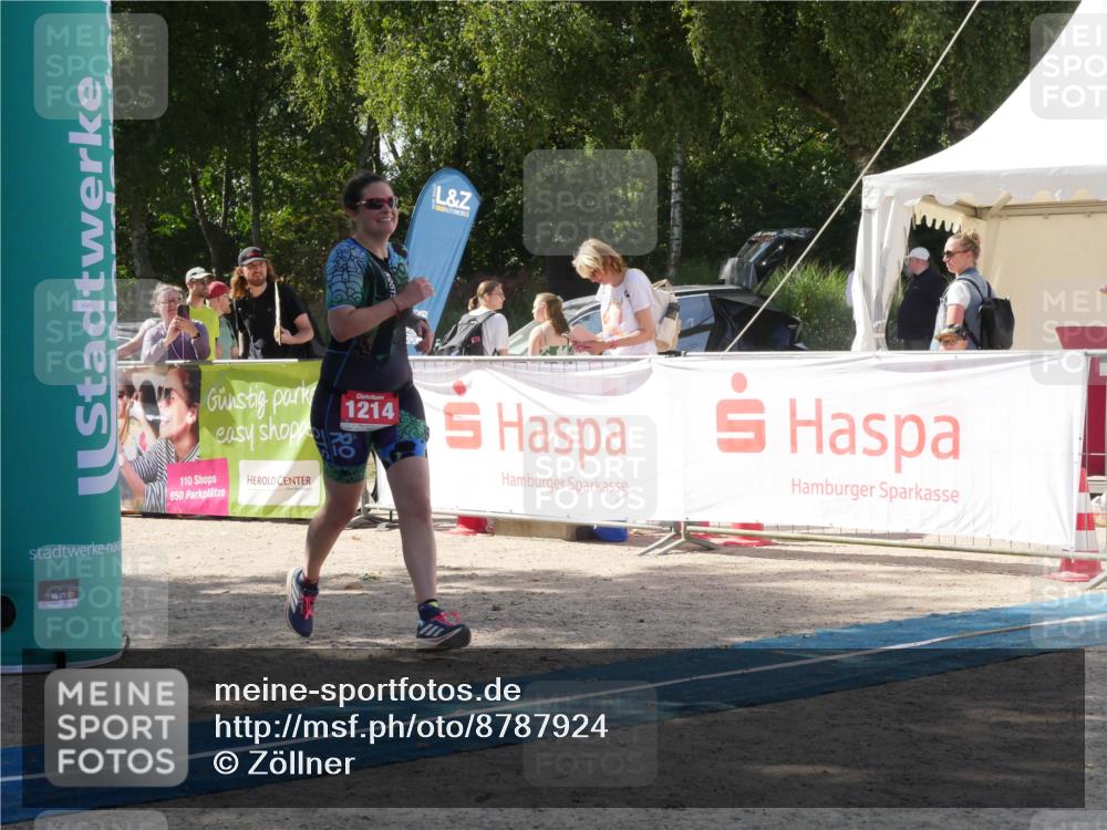 07.09.2025 - 19. Norderstedt Triathlon Zöllner http://msf.ph/oto/8787924 07.09.2025 13:34:14 Ziel 275, 707, 1214 meine-sportfotos.de