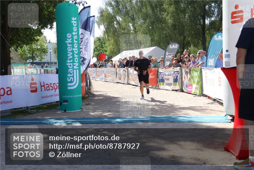 07.09.2025 - 19. Norderstedt Triathlon Zöllner http://msf.ph/oto/8787927 07.09.2025 13:38:47 Ziel 141 meine-sportfotos.de