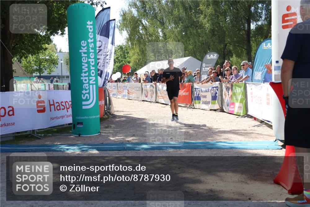 07.09.2025 - 19. Norderstedt Triathlon Zöllner http://msf.ph/oto/8787930 07.09.2025 13:38:47 Ziel 141 meine-sportfotos.de