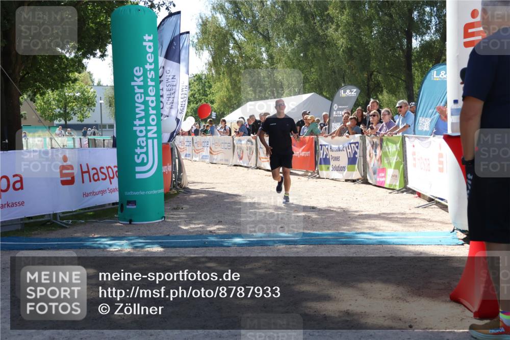 07.09.2025 - 19. Norderstedt Triathlon Zöllner http://msf.ph/oto/8787933 07.09.2025 13:38:47 Ziel 141 meine-sportfotos.de