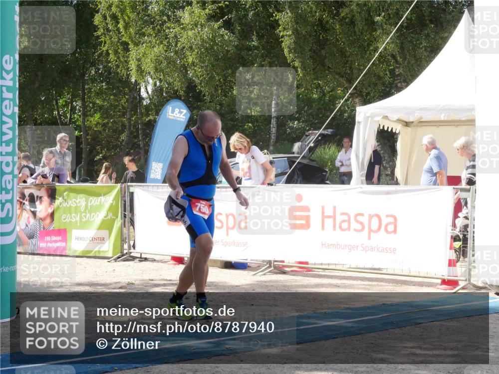 07.09.2025 - 19. Norderstedt Triathlon Zöllner http://msf.ph/oto/8787940 07.09.2025 13:34:40 Ziel 750 meine-sportfotos.de