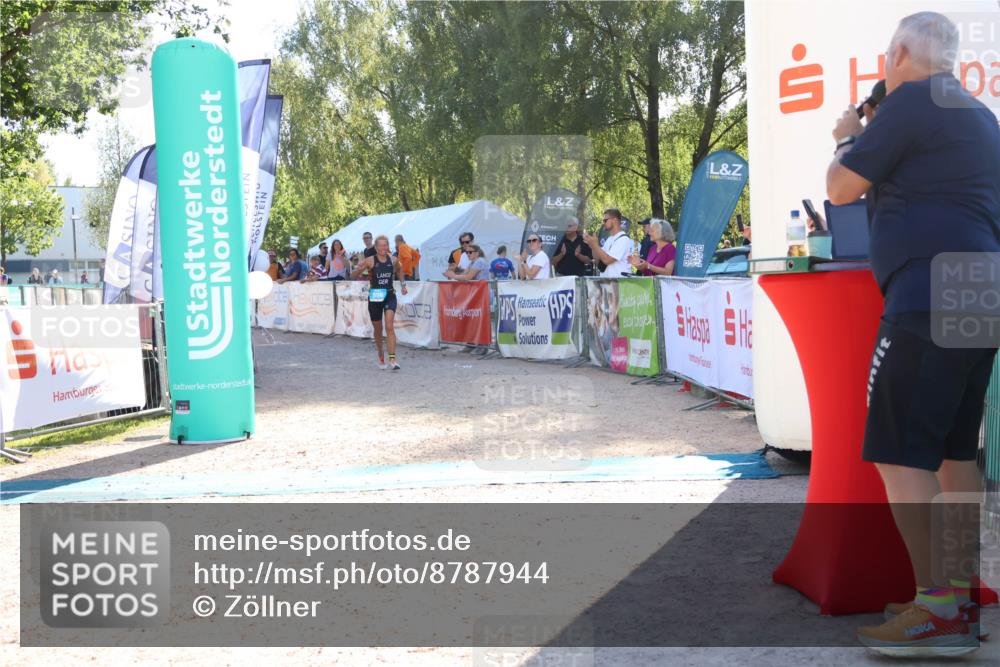 07.09.2025 - 19. Norderstedt Triathlon Zöllner http://msf.ph/oto/8787944 07.09.2025 16:02:10 Ziel 896 meine-sportfotos.de